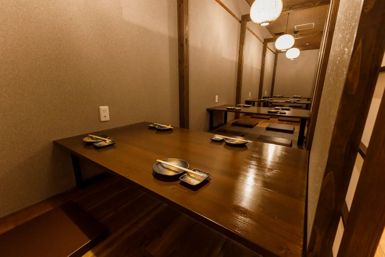 隠れ処六文銭 研究学園の森店 店内画像1