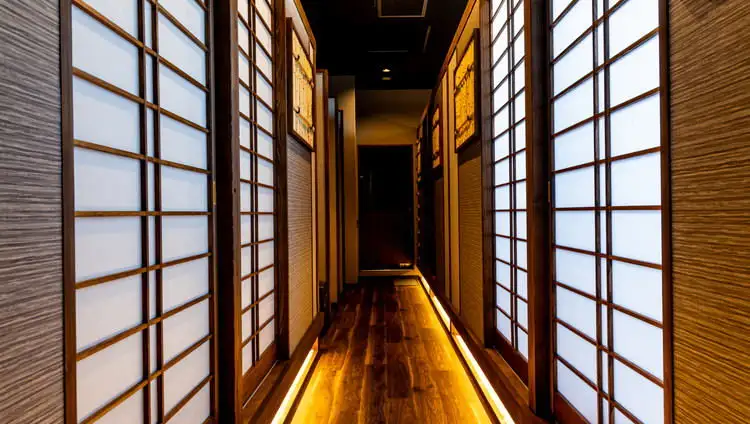 六文銭 研究学園本店 内観1