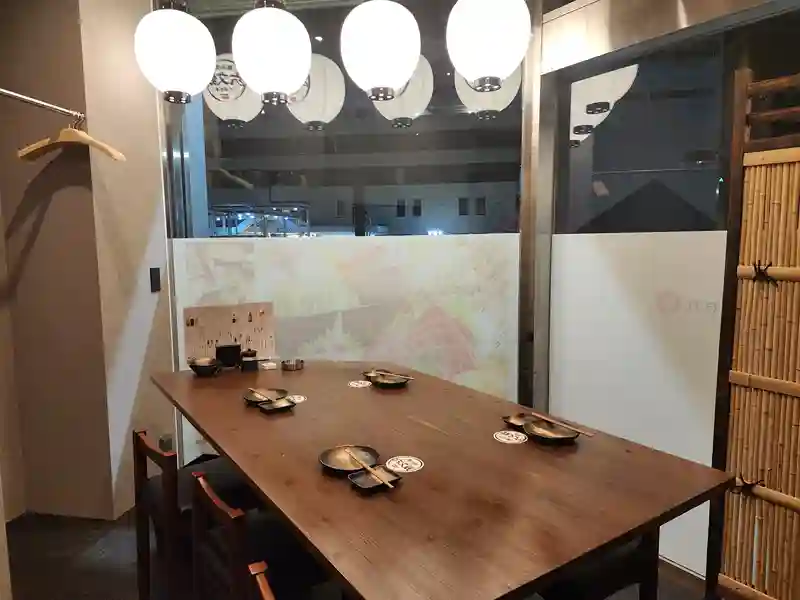 六文銭 土浦駅前店 内観